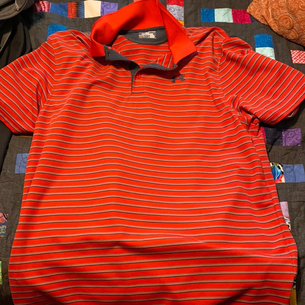 Men’s Under Armour golf Polo.